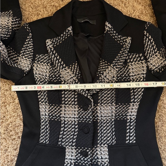 White House Black Market Black and White Plaid Blazer Textured Career Workwear - Picture 15 of 16